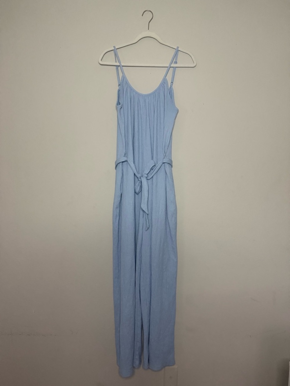 H&M Light Blue Wide-Cut Creped Jersey Jumpsuit with Tie Belt Size Medium - Picture 2 of 9